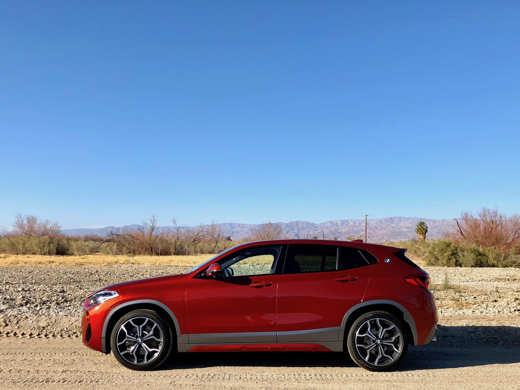 Quick Drive Jcw Countryman Vs Bmw X2 Motoringfile